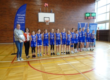 Powiększ obraz: SP 34 ponownie Mistrzem Poznania w koszykówce dziewcząt w Igrzyskach Dzieci